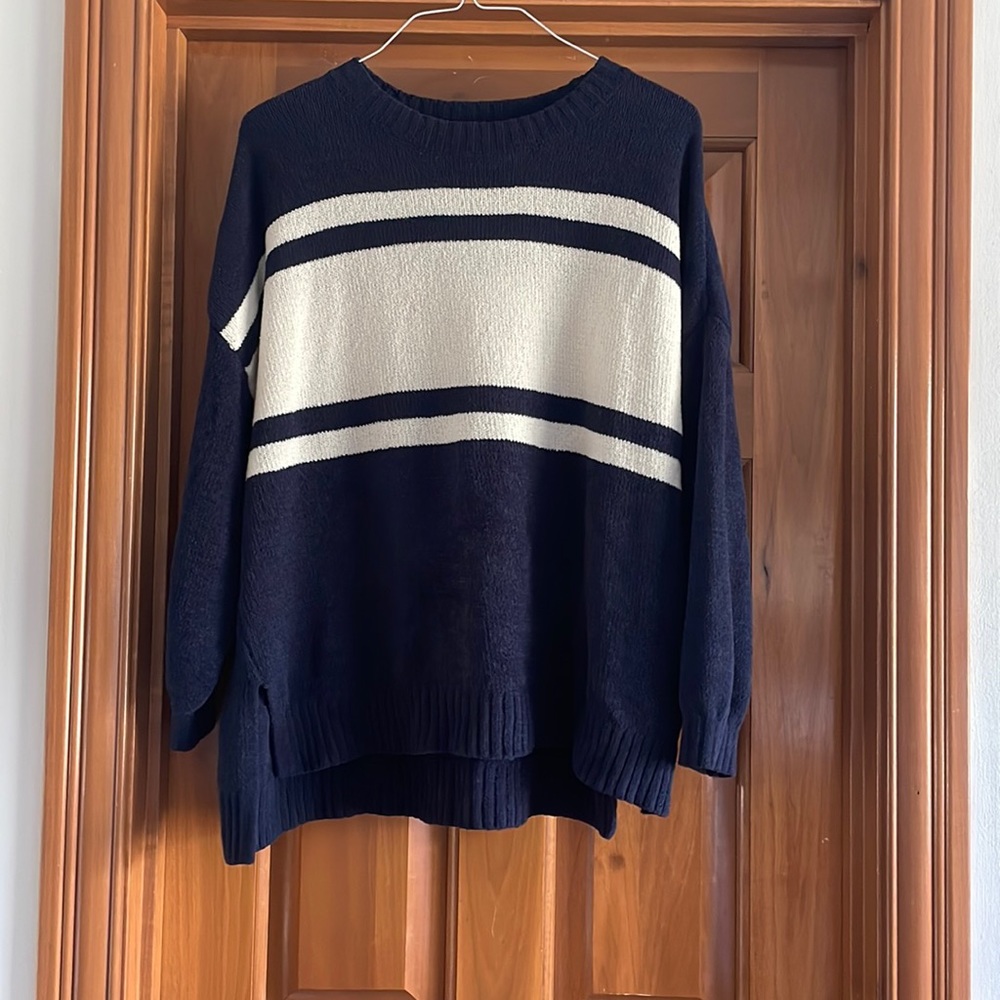 American Eagle Sweater Blue with White Stripe Size Medium Fits Oversized